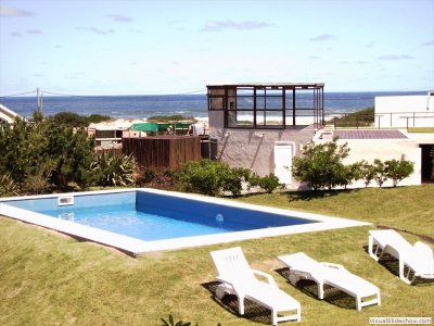 Casa en alquiler 4 dormitorios con piscina en Montoya